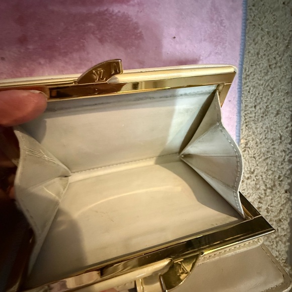 Louis Vuitton Gold Key & Card Holder - Picture 10 of 11